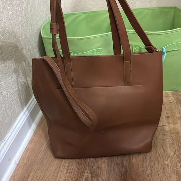 Henny + Lev crossbody vegan leather purse - Picture 2 of 3